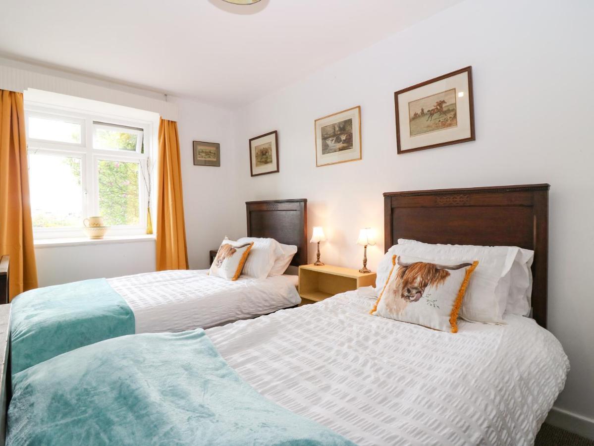 Charlies Cottage Duns ภายนอก รูปภาพ